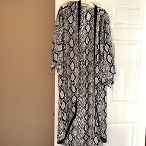 Black and White long poly kimono